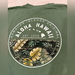 Olive green T-shirt with large Hawaiian print on back, XL, 100% cotton